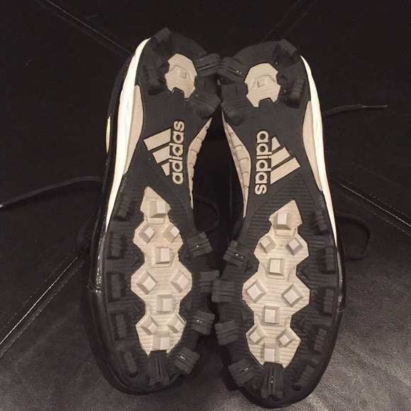 ♥️SOLD♥️Adidas Baseball Cleats - Picture 5 of 6